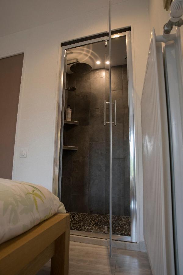 Agreable Logement Independant Avec Veranda Vienne  Dış mekan fotoğraf