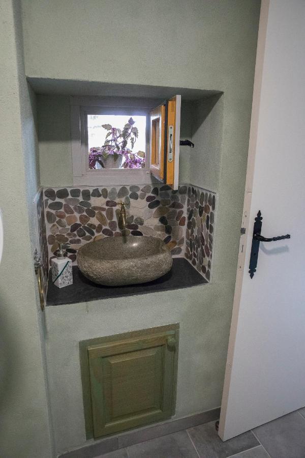 Agreable Logement Independant Avec Veranda Vienne  Dış mekan fotoğraf