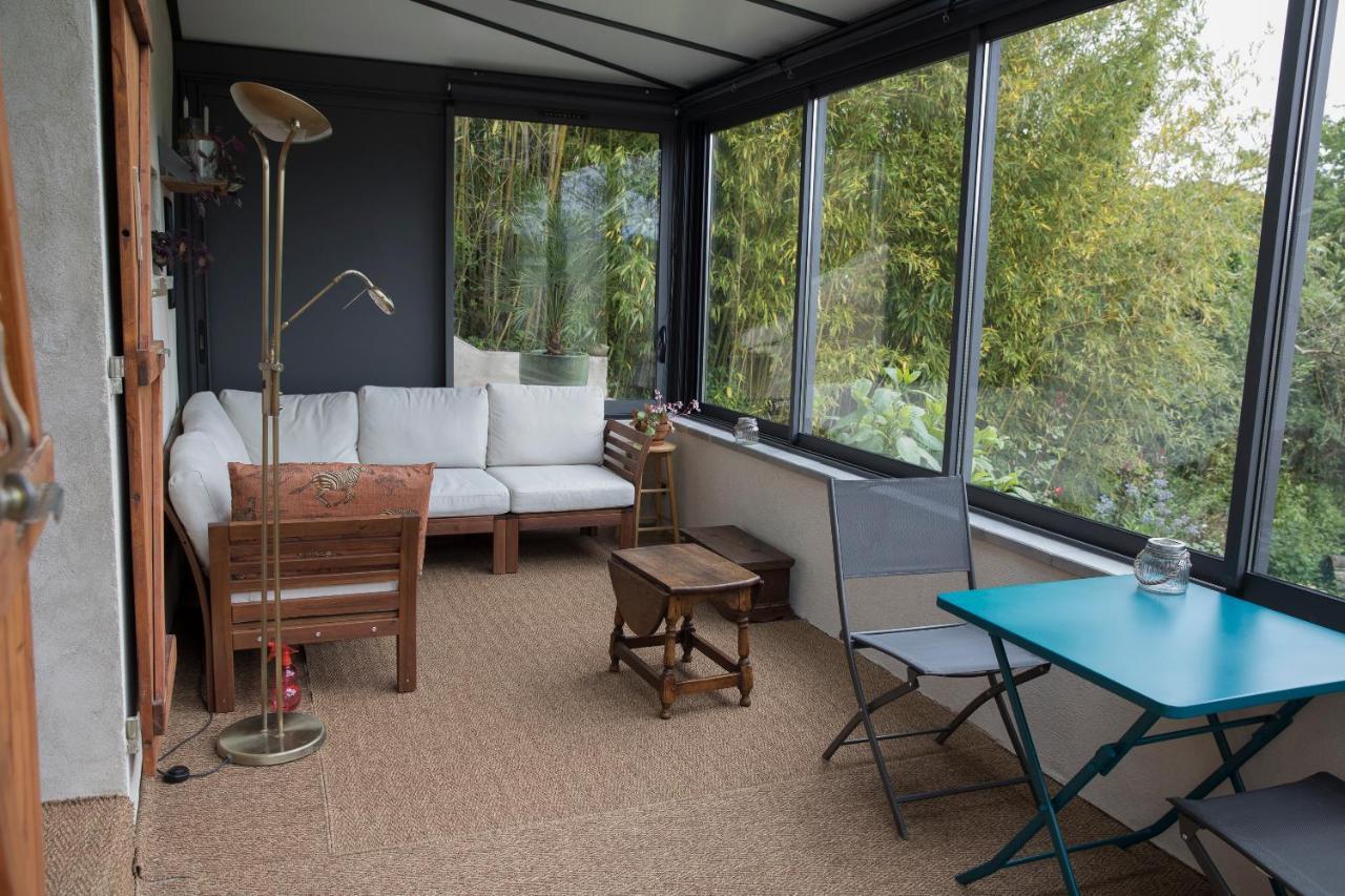 Agreable Logement Independant Avec Veranda Vienne  Dış mekan fotoğraf