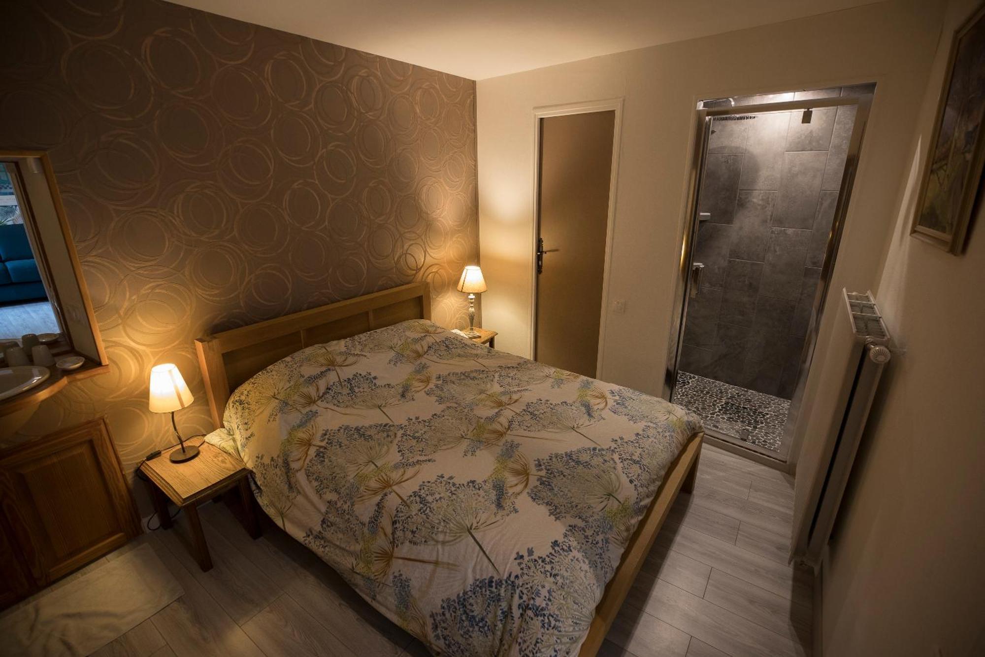 Agreable Logement Independant Avec Veranda Vienne  Dış mekan fotoğraf